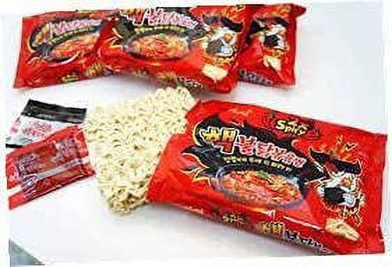 Samyang Ramen Spicy Chicken Roasted Noodles (2x(Double) Spicy Flavor, 16 Pack) Plus one NineChef Brand long handle Spoon