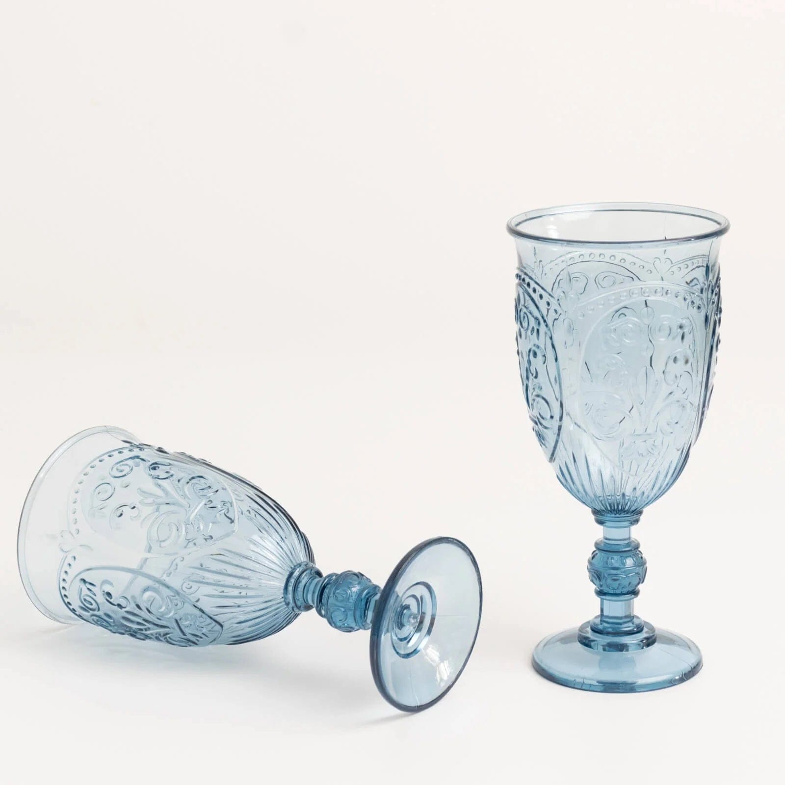 Balsa Circle 24 Dusty Blue 10 oz Transparent Plastic Wine Glasses Retro Embossed Style Wedding Party Tableware Decoration Supplies