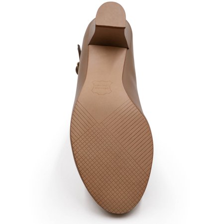 Capezio Women's Jr. Footlight Character Shoe,Caramel,7 M US