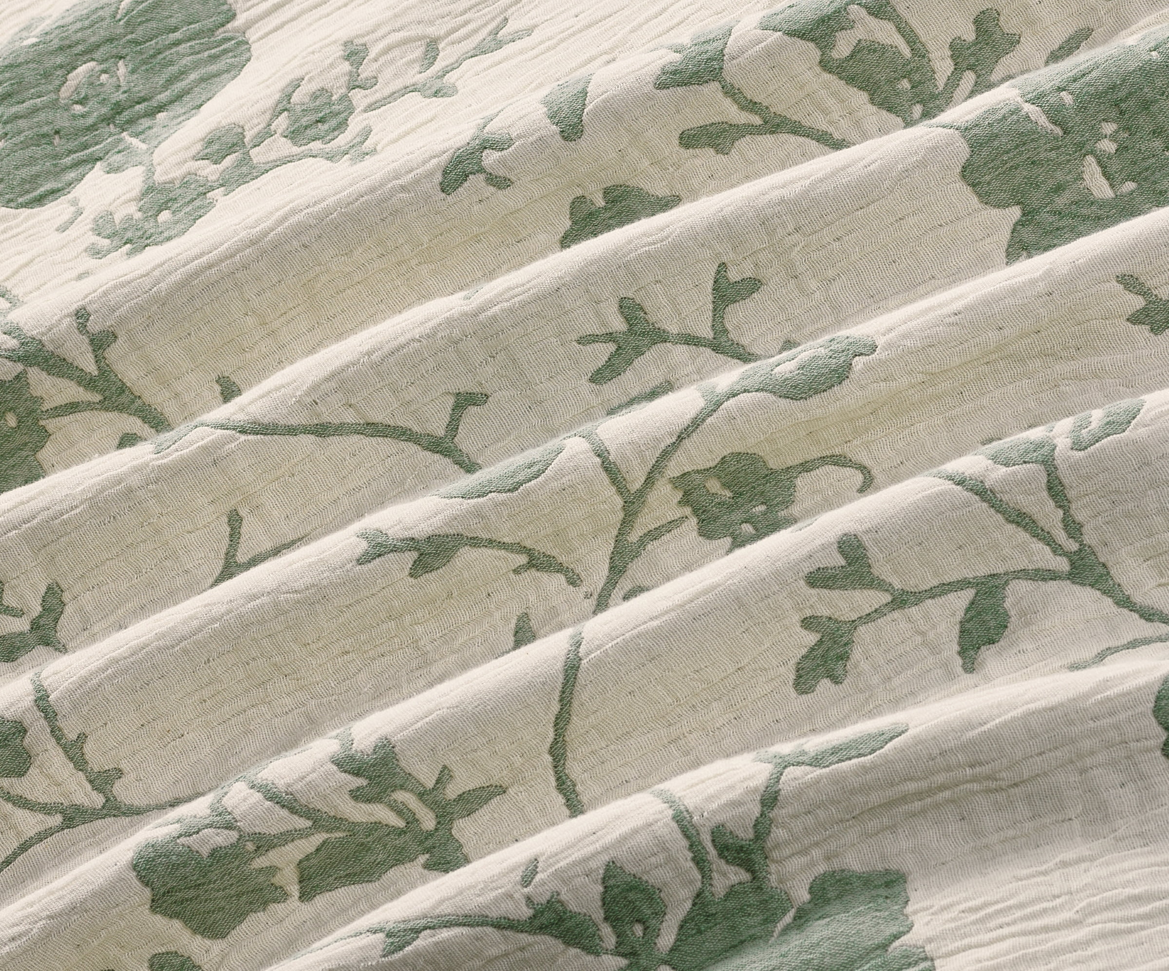 The Pioneer Woman Agatha Floral Gauze Quilt, King, Green River, Reversible Bedding