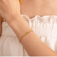 thumbnail image 2 of Pulseras GRCLD Love Knot Pinky Promise chapadas en oro de 14 quilates, 2 of 6