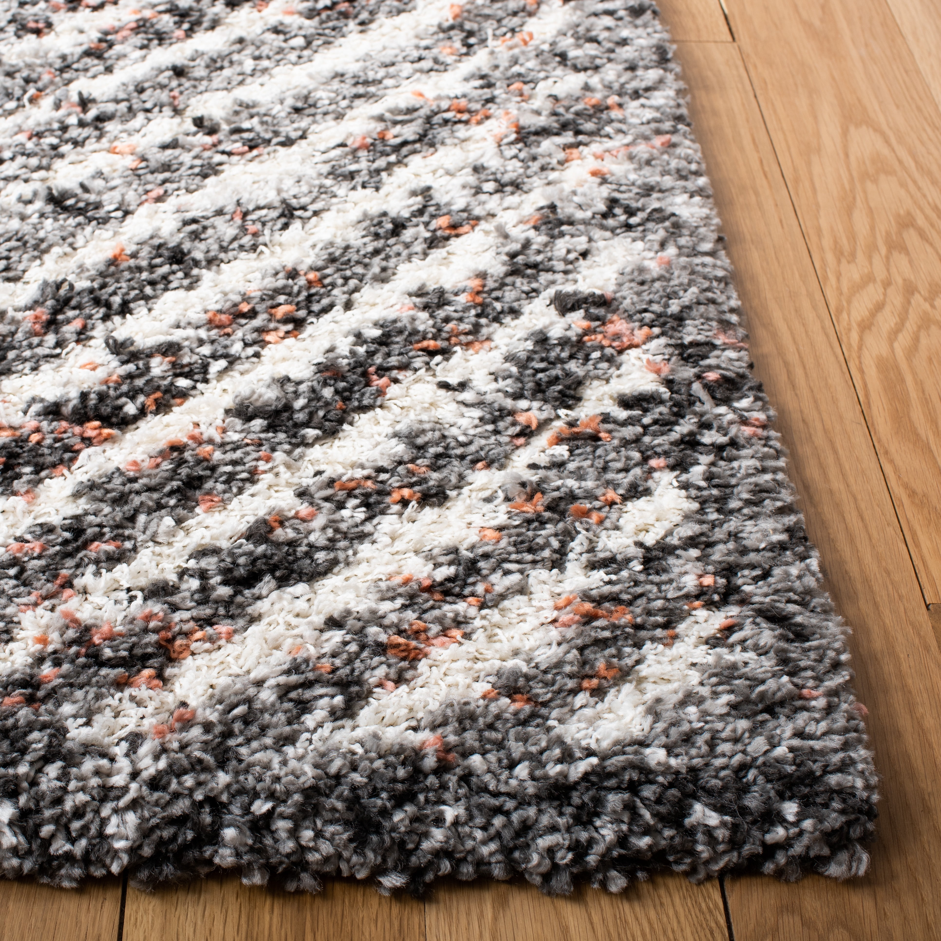 SAFAVIEH Canyon Casey Distressed Shag Area Rug, Gray/Ivory, 6'7" x 6'7" Square