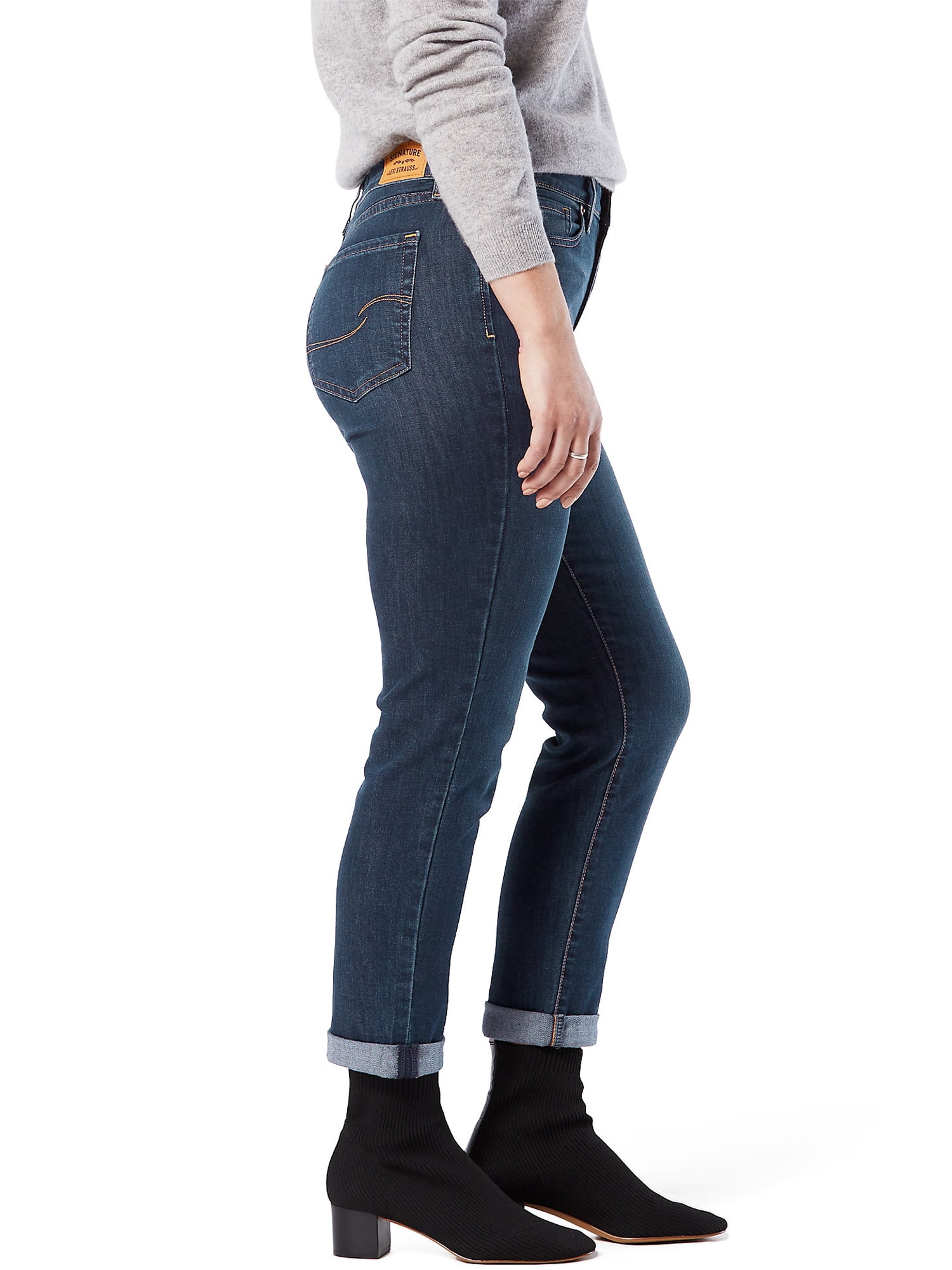Signature by Levi Strauss & Co. Women's Mid Rise Slim Fit Boyfriend Jeans -  