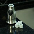 thumbnail image 4 of Cabezal rociador desplegable Danco Smart Spray para grifo de cocina, 4 of 9