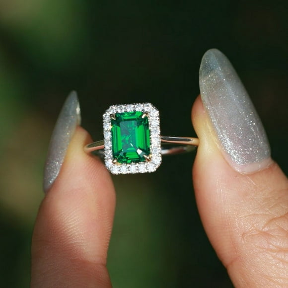 Natural Tsavorite Engagement Ring Natural Tsavorite Ring, Green Gemstone ring, Alternative Engagement ring, Green Garnet ring