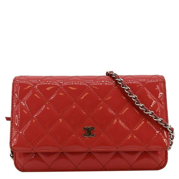 Pre-Owned CHANEL WOC Quilted Patent Leather Crossbody Bag Red