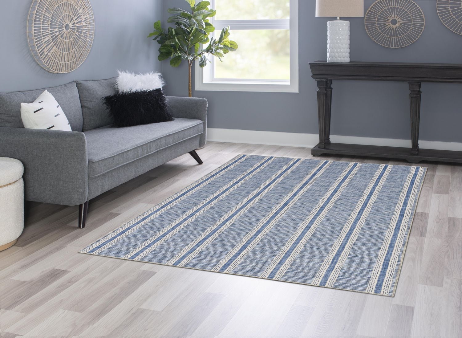 Wallen 5' x 7' Washable Area Rug, Ivory and Blue