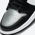 thumbnail image 6 of (Women's) Air Jordan 1 Retro High OG 'Silver Toe' (2021) CD0461-001, 6 of 9