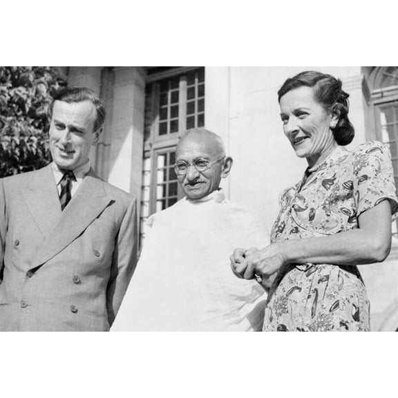 24x36 gallery poster, Gandhi in 1947, with Louis Mountbatten, and his wife Edwina Mountbatten