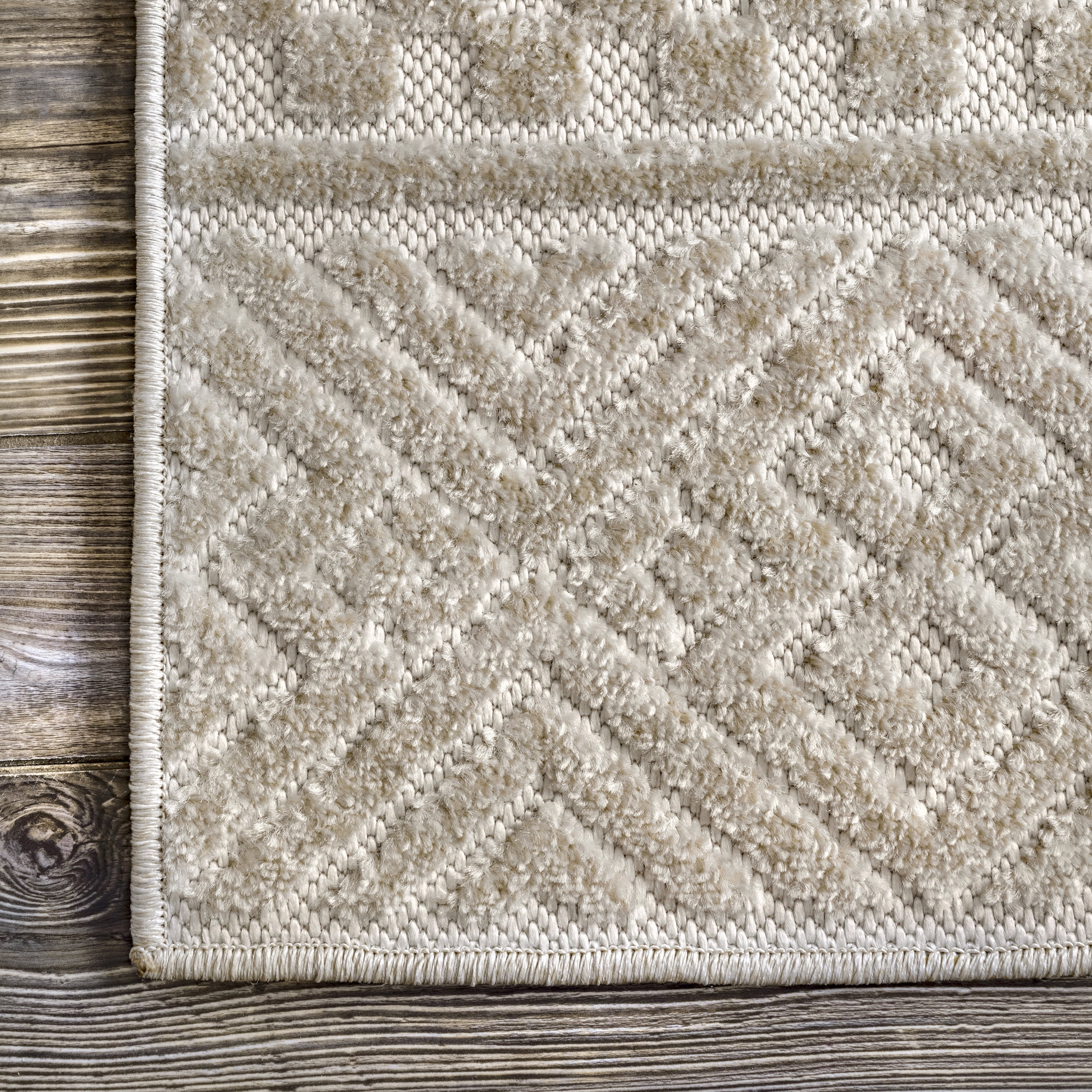nuLOOM Kamryn Textured Tribal Indoor/Outdoor Area Rug, 5' x 8', Beige