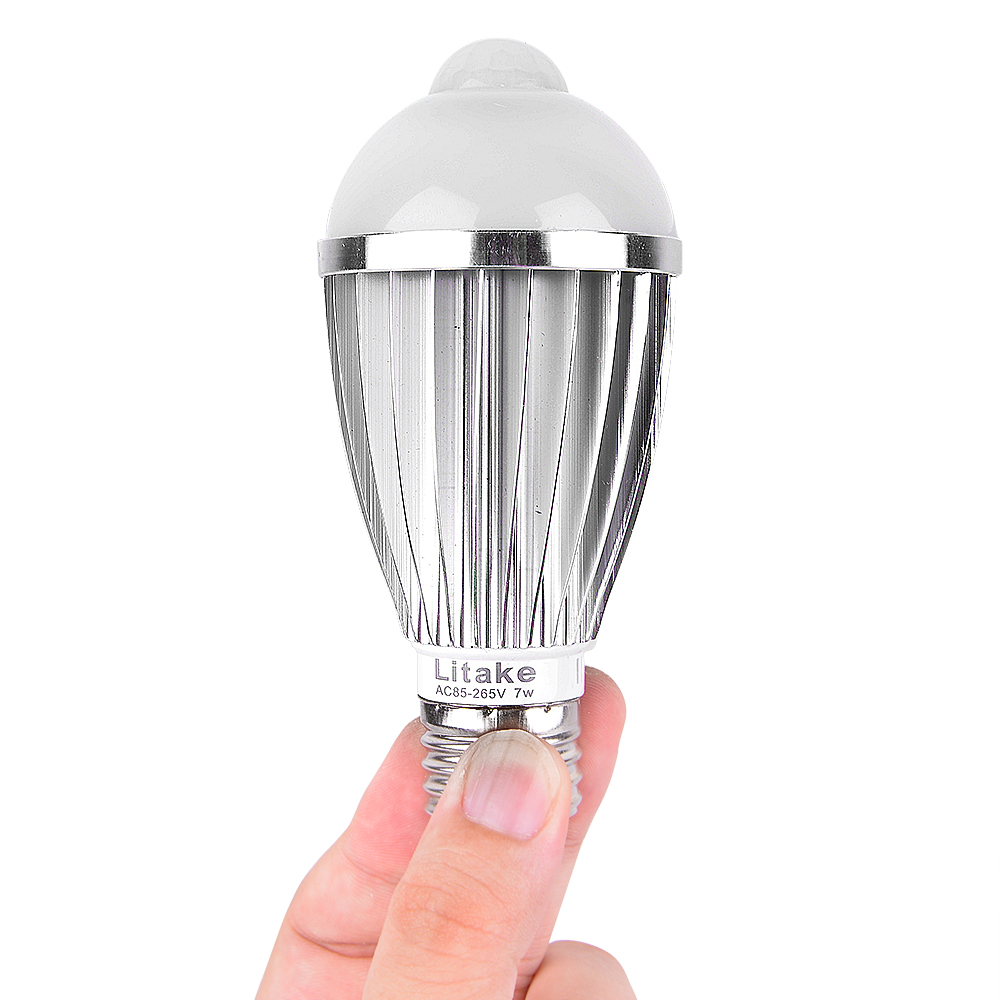 E27 14 SMD5730LED Motion Sensor Light Bulb, Daylight White Walmart Canada