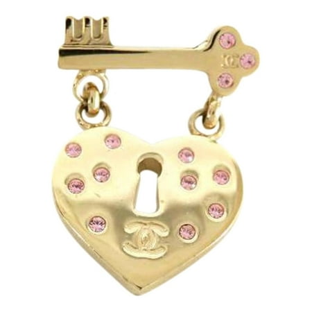 CHANEL 02p Heart and Key Brooch Pin 220582