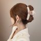thumbnail image 4 of Pinza de pelo grande de felpa para mujer, para otoño e invierno, con lazo, con forma de tiburón, para tocado, 4 of 6