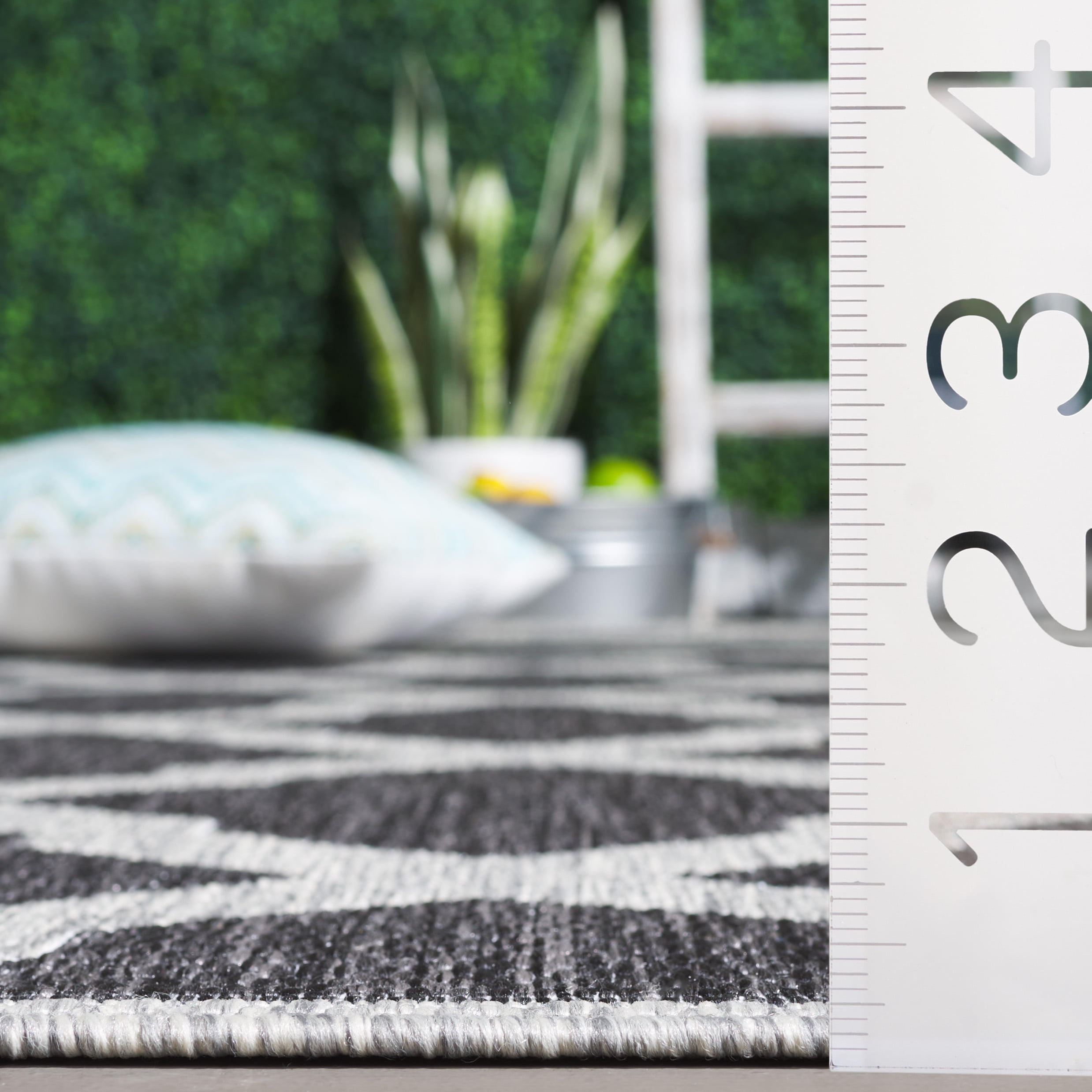 SAFAVIEH Beach House Jeptha Geometric Indoor/Outdoor Runner Rug, Charcoal/Gray, 2'2" x 10'