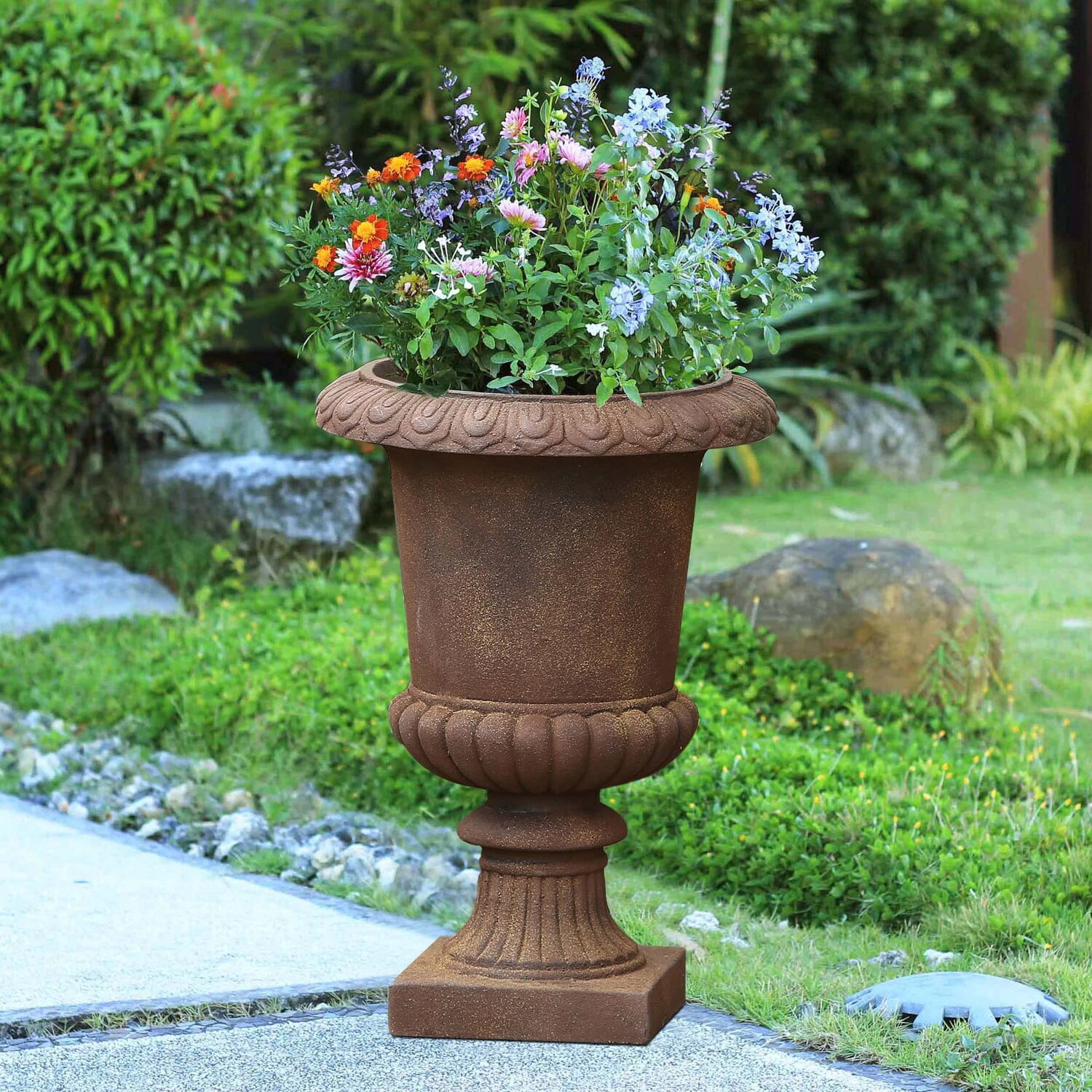 LuxenHome Rustic Brown MgO Urn Planter