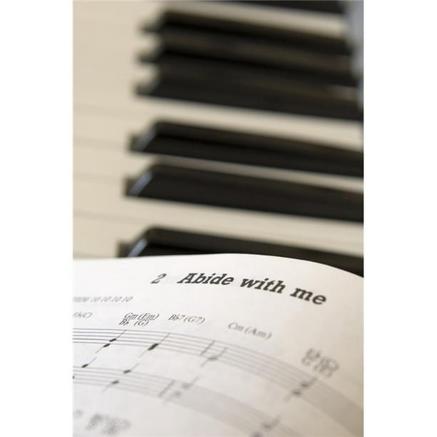 Livre de Musique Ouvert sur Piano Close Up Poster Print de John Short&44; 11 x 17