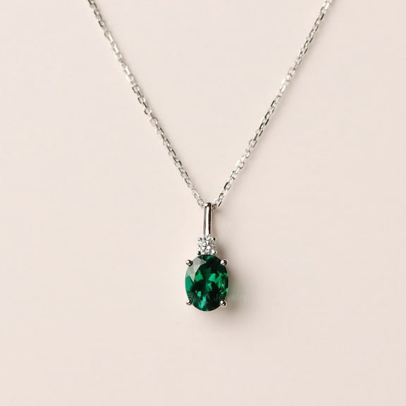 Beautiful Emerald Necklace 925 Sterling Silver Pendant Necklace Trending Jewelry Gifts Mother Wife May Birthday