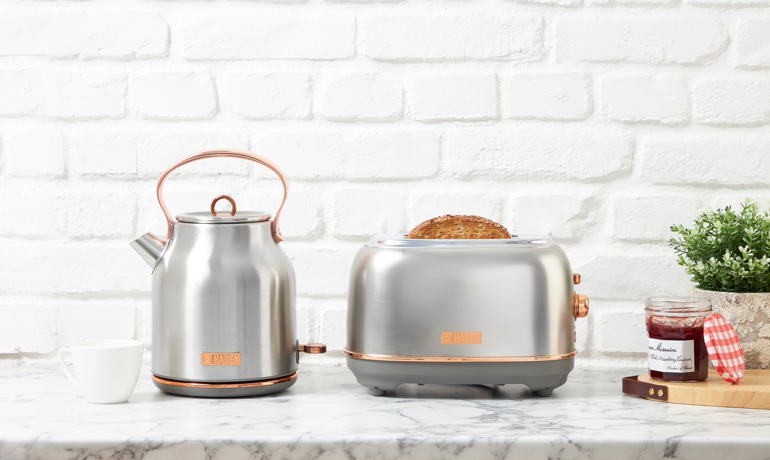 Haden Heritage 1.7 Liter Stainless Steel Electric Kettle, Steel / Copper - 75103