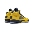 thumbnail image 3 of JORDAN MENS Air Jordan 5 Retro SE "Michigan" CQ9541 704 CQ9541 704 from Stadium Goods, 3 of 6