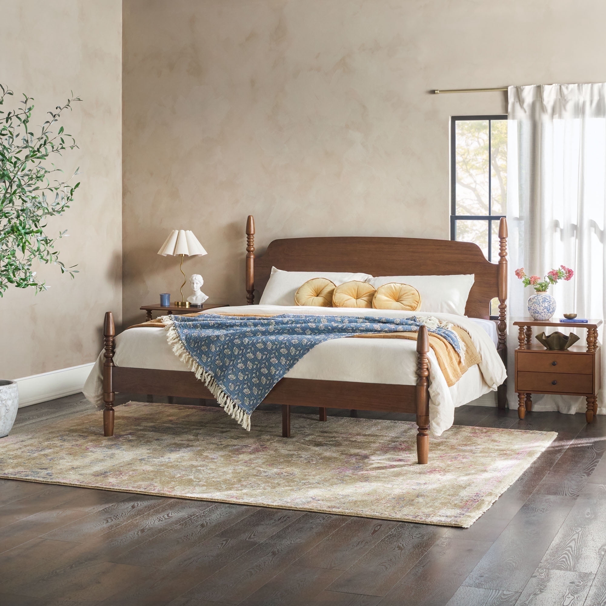 Traditional Walker Edison Easy Assembly Solid Wood Vivienne King Bed - Dark Brown