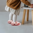 thumbnail image 2 of 1 par de pantuflas peludas de vaca para niñas pequeñas, suaves y cálidas, para interiores Adorables pantuflas de casa con dibujos animados para niñas pequeñas, calzado cómodo y acogedor para bebés, 2 of 7