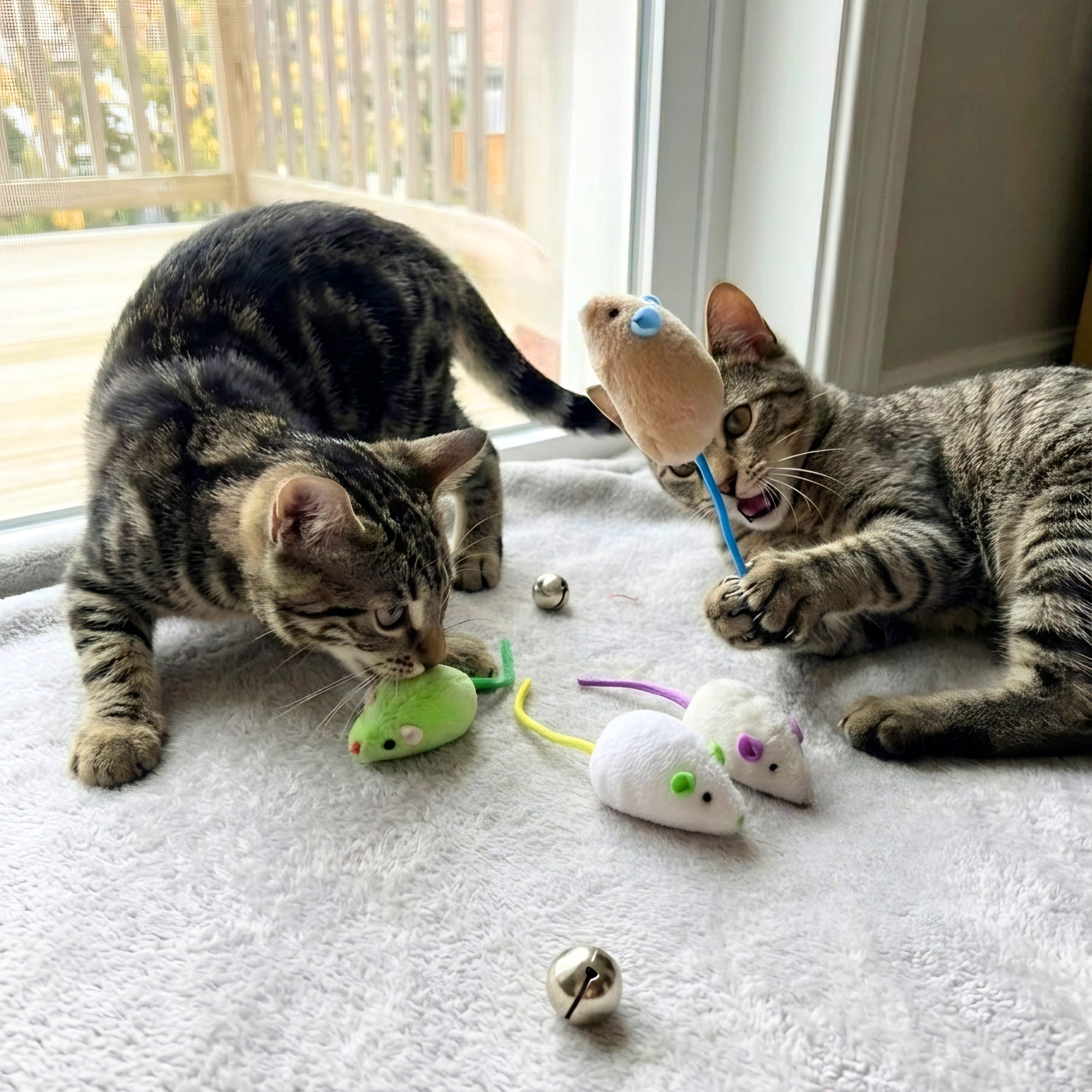 Klassique Logistics Plush Cat Mouse Toys with Bell, 6-Pack (Total of 18) Interactive Cat Toys for Indoor Cats, Soft Plush Kitten Chase & Chew Toys, Assorted Colors