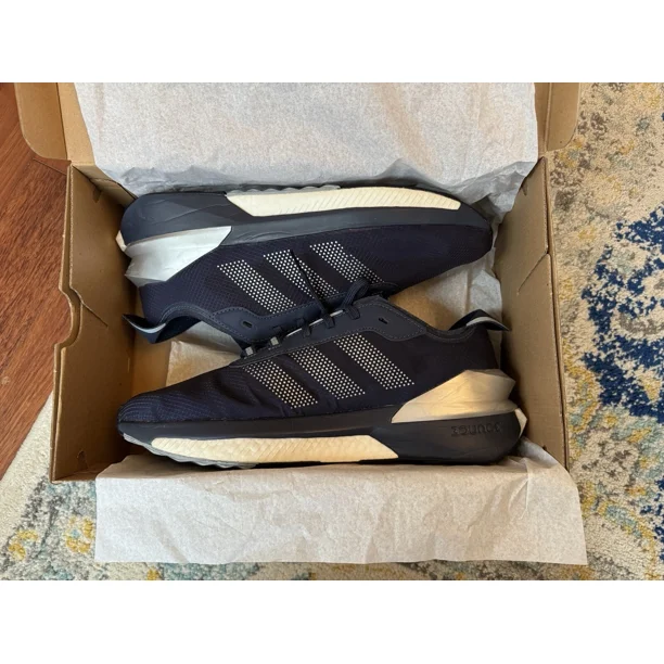 Adi-das Avryn Low Boost Shadow Navy Blue Men Size 10.5 Running Sneakers IG2352