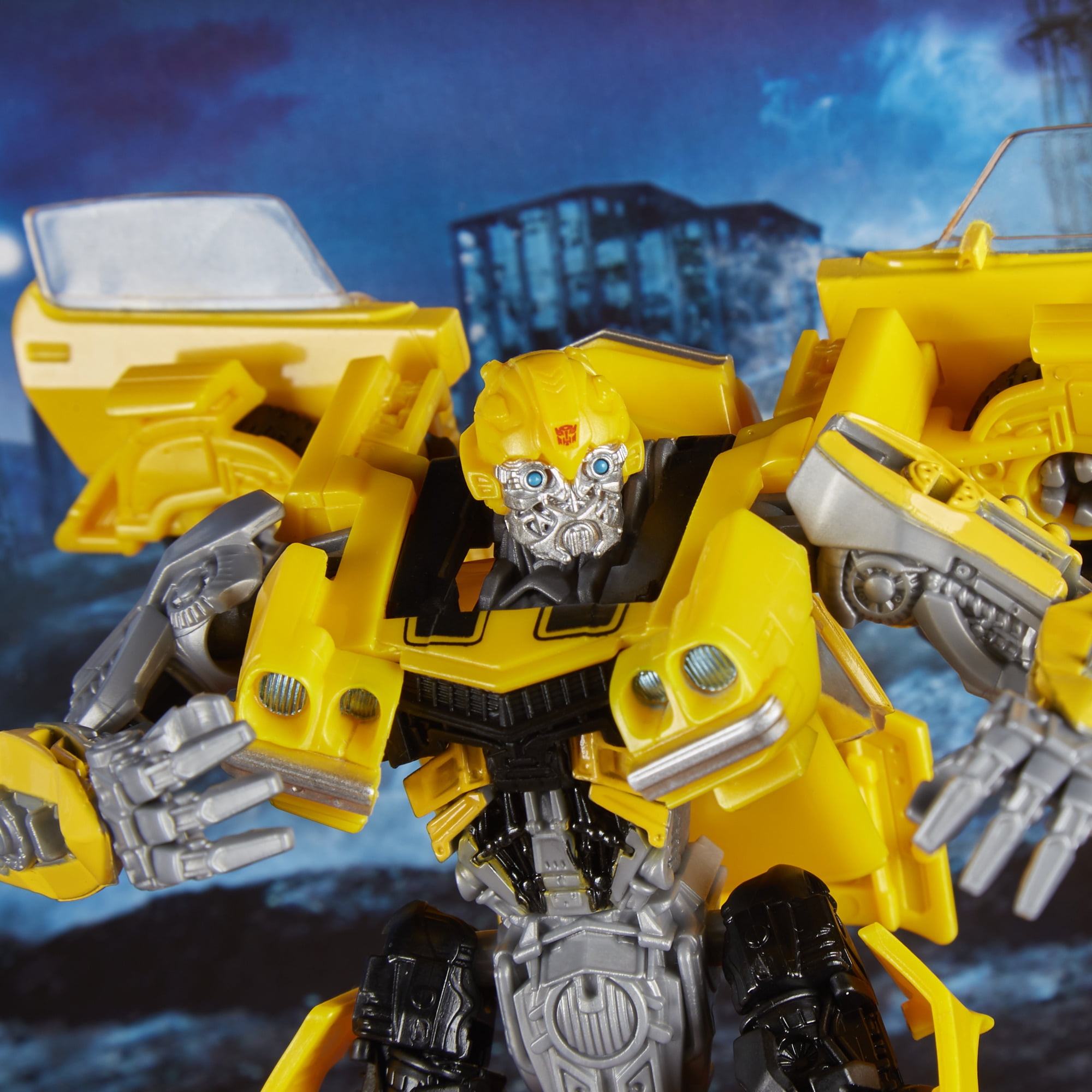 Transformers studio series 01 hotsell deluxe class movie 1 bumblebee