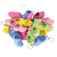thumbnail image 4 of 20 piezas de llaveros de zapatos, 5 colores, flexibles, reutilizables, de silicona, con agujeros para la playa, llaveros para mochilas de bricolaje, 4 of 10