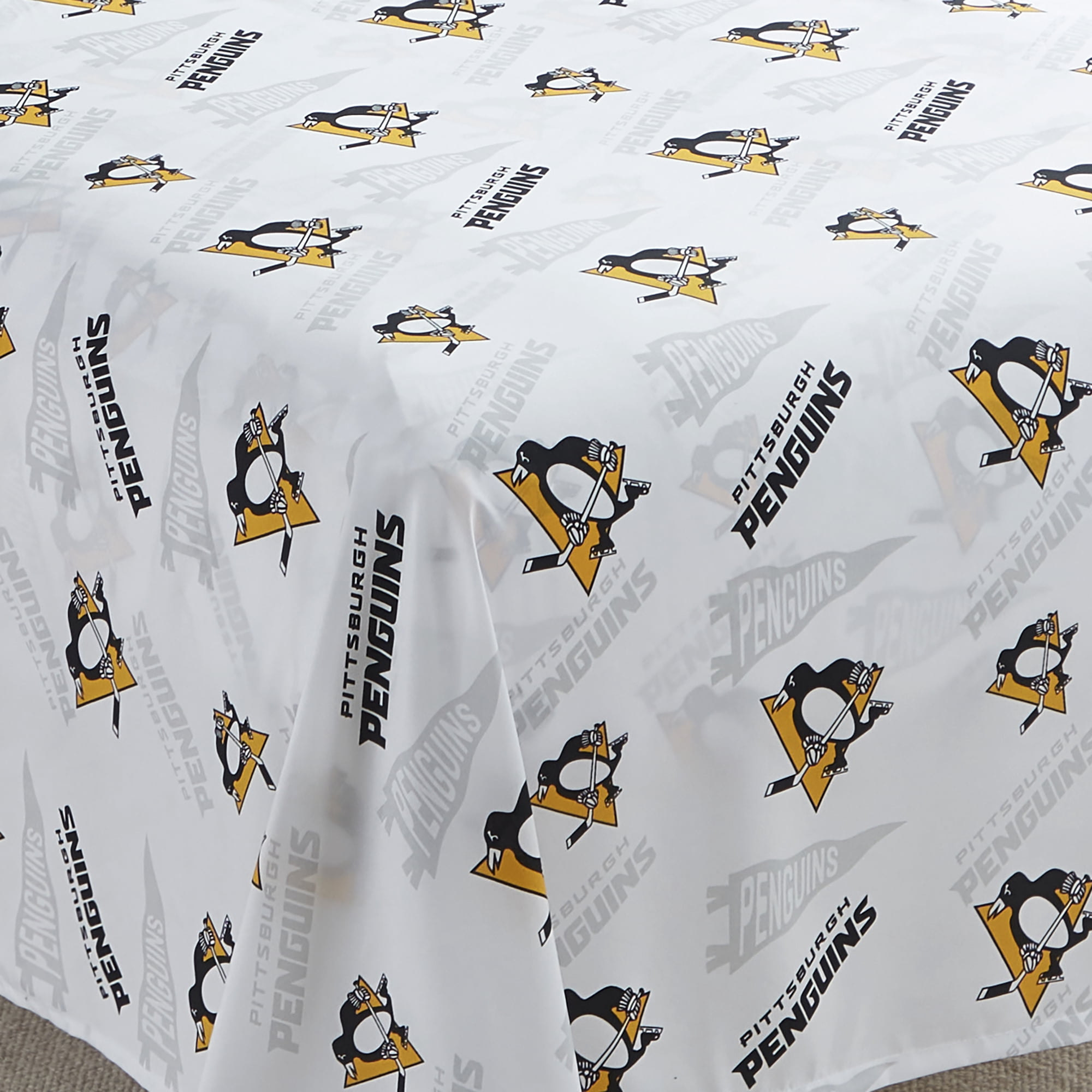 NHL Officially Licensed Pittsburgh Penguins Microfiber Bed Sheet Set - Queen