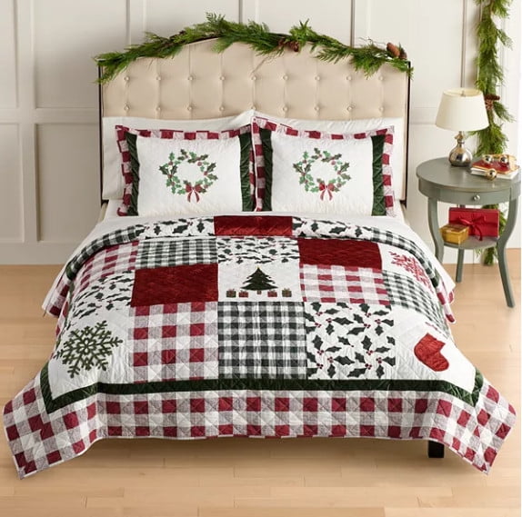 Christmas Farmhouse Plaid Patchwork Holidays Full / Queen Quilt & Shams