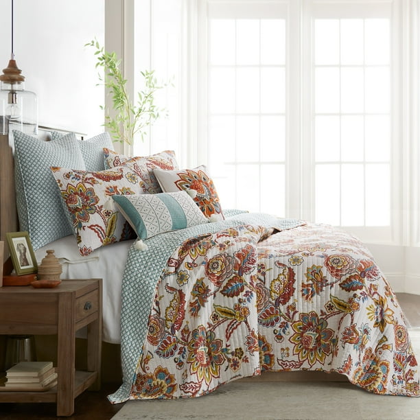 Levtex Home Eden Quilt Set King Quilt (106x92in.) + Two King Pillow