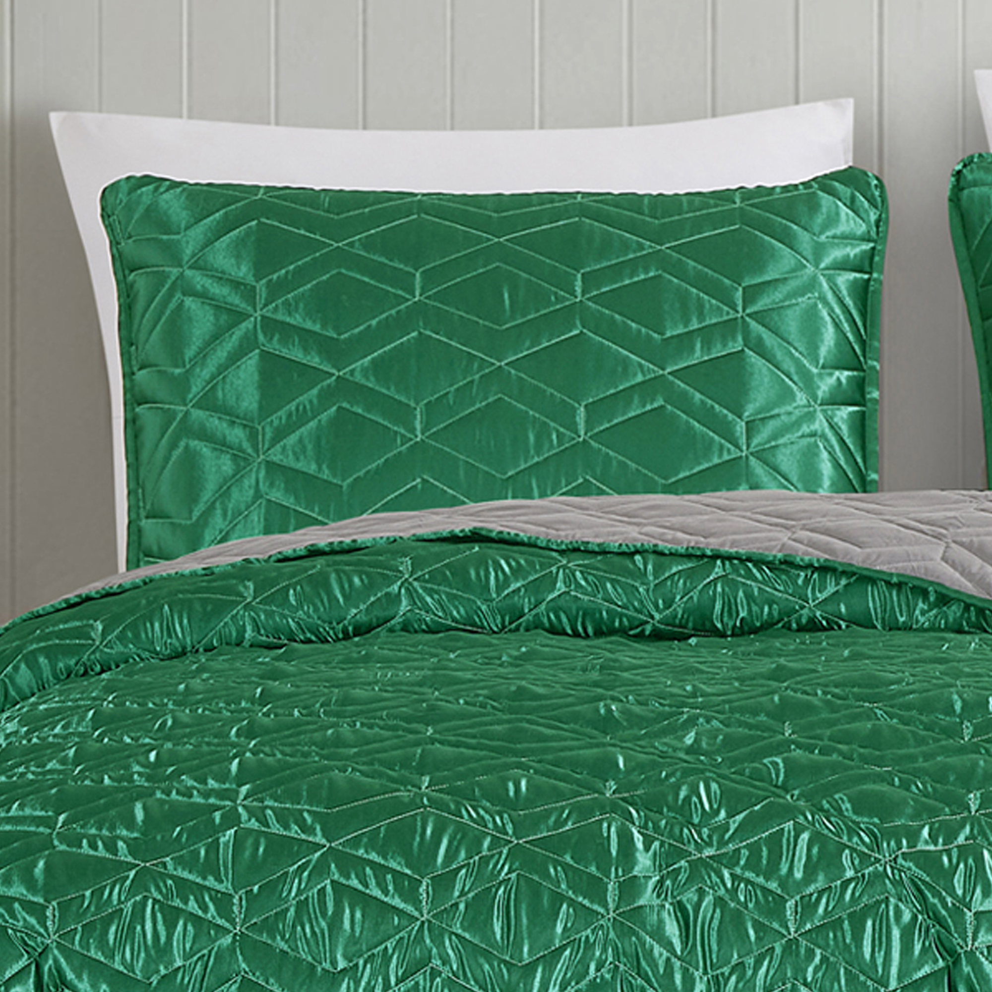 Evjk 3-Piece Decorative Lightweight Bedspread Set – Breathable, Satin with Soft Solid, Queen