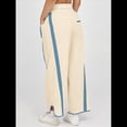 thumbnail image 4 of Pantalones Deportivos Holgados de Pierna para Mujer, Informales, con Cordón Ajustable y Cintura Elástica, en Colores Contrastantes, Estilo Y2K. Marfil L, 4 of 7