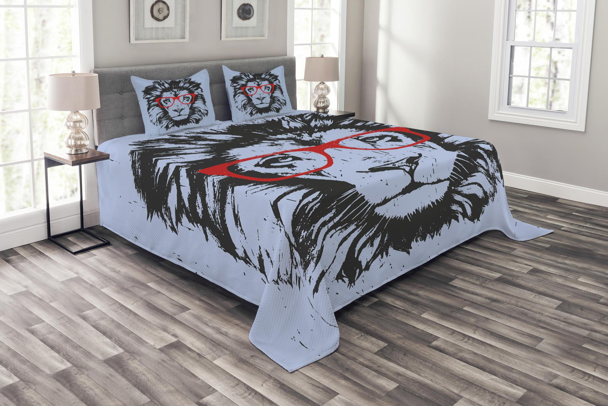 Animal Bedspread Set Grunge Lion Portrait With Hipster Glasses Nerd Animal Bedspread Set Grunge Lion Portrait With Hipster Glasses Nerd Humor Comic King Ilration Decorative Quilted Coverlet Pillow Shams
