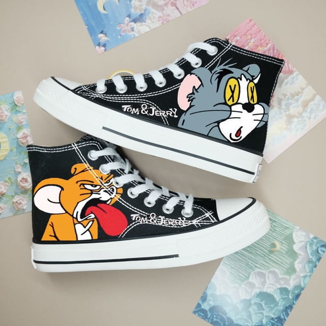 Primavera y otoño Nuevos zapatos de lona de caña alta para hombres de marca compartida Tom y Jerry Zapatos de pareja de estudiantes versátiles de moda de estilo coreano para mujeres ins