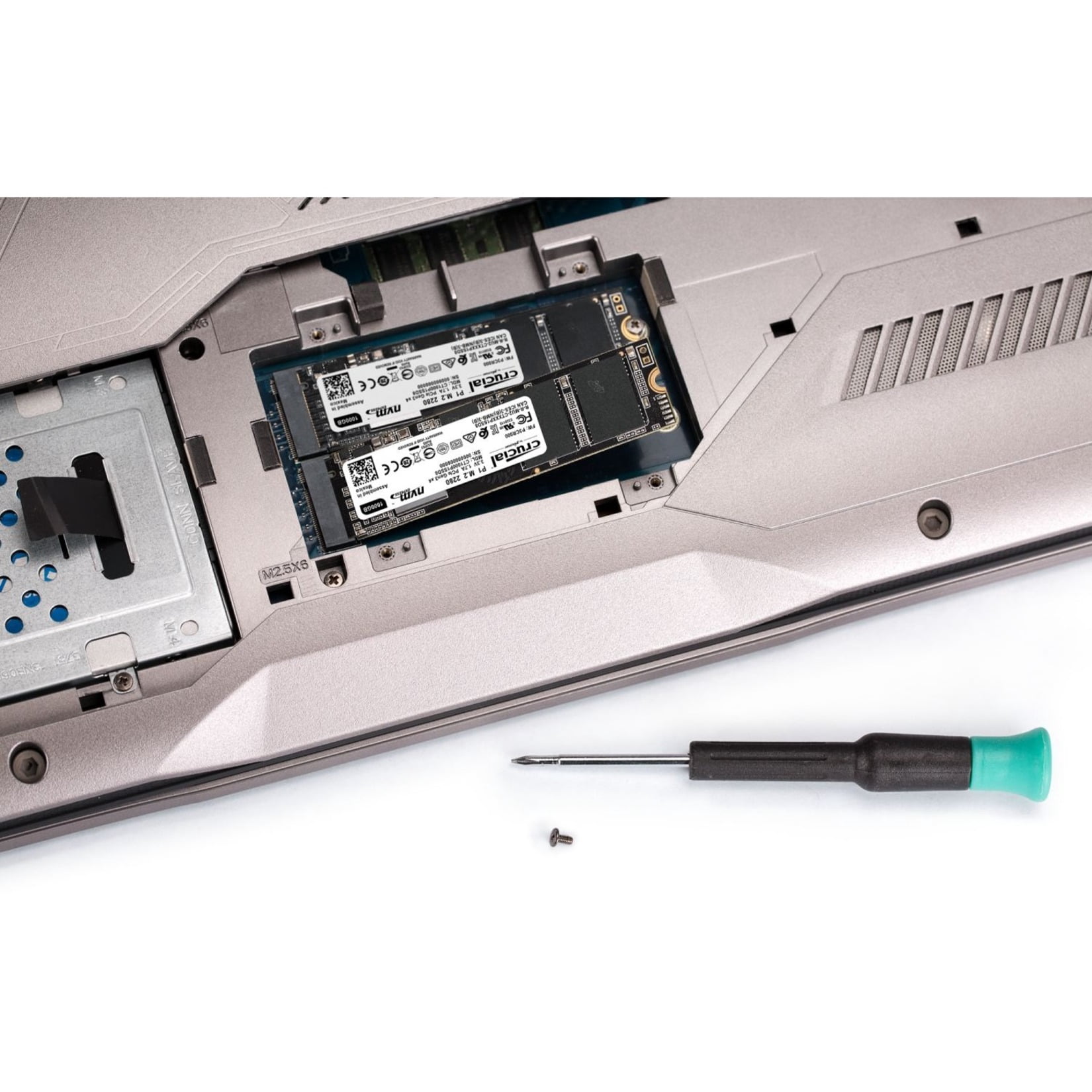 Crucial Solid State Drive CT10