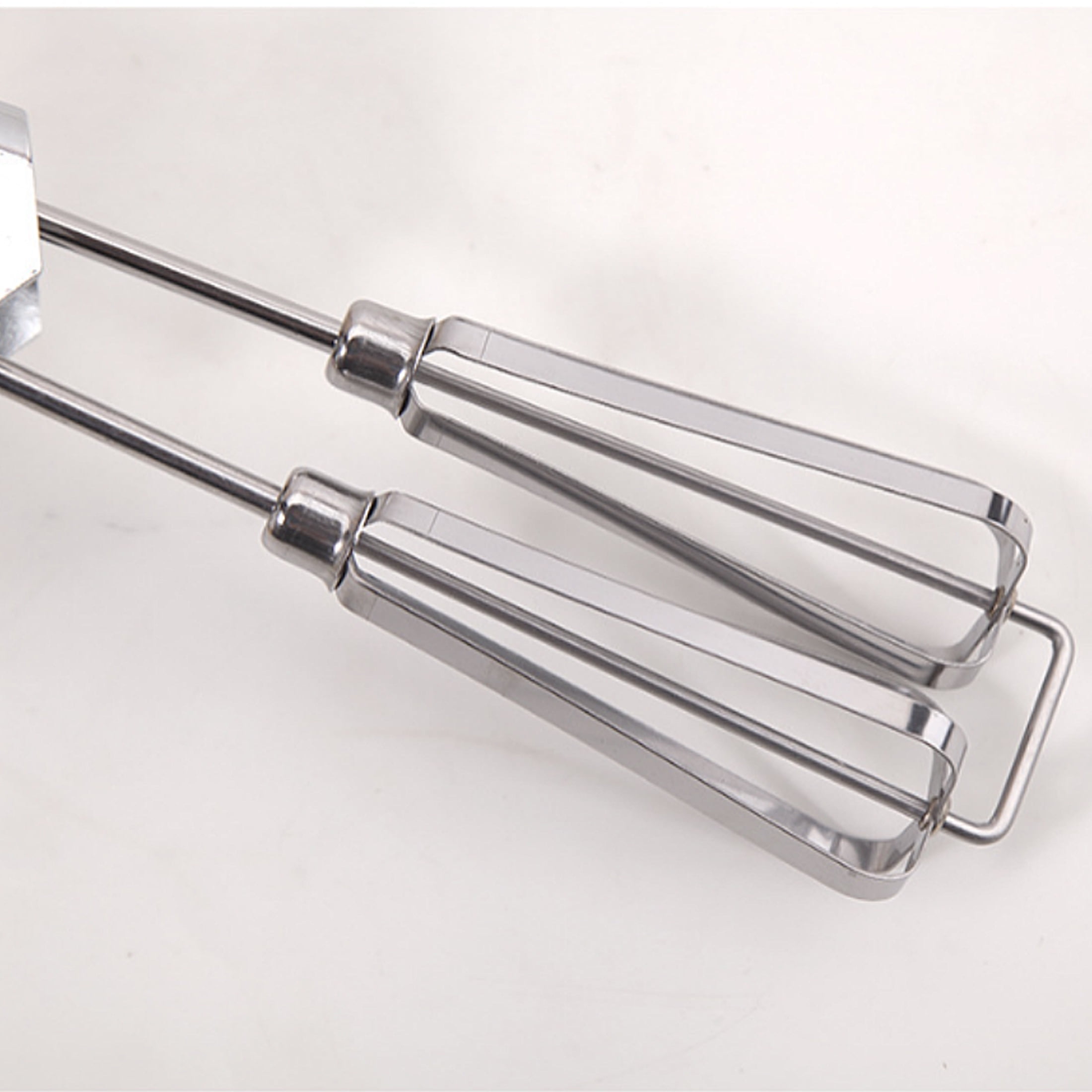 MaPinKa Manual Mixer - Classic Hand Crank Egg Beater with 18/10 Stainless Steel Blades, 12-Inch, Silver