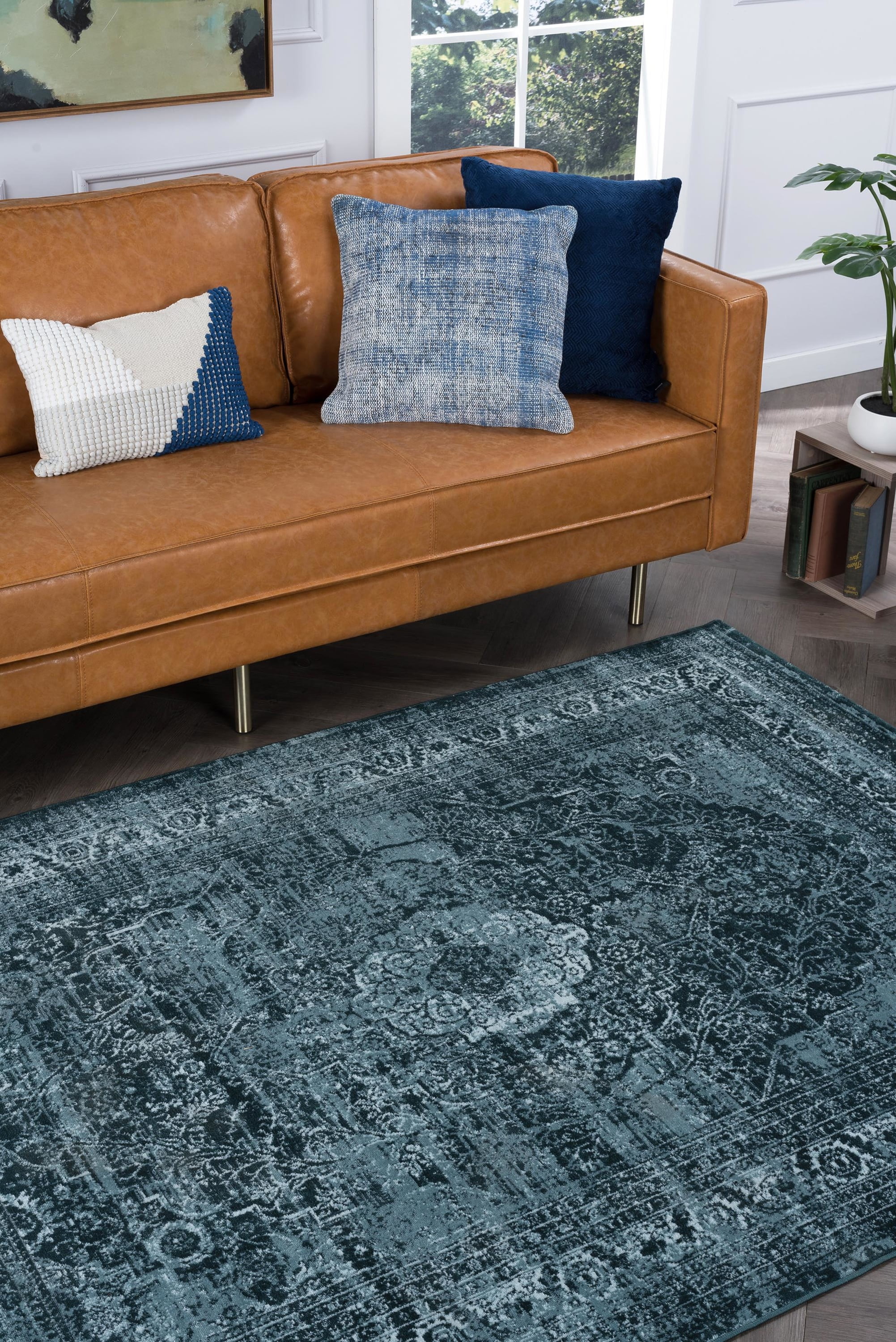 Transitional 7x10 Area Rug (6'7'' x 9'6'') Oriental Blue, Ecru Living Room Easy to Clean