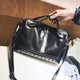 thumbnail image 5 of Bolso bandolera de moda con remaches, bolso de hombro creativo para mujer (negro), 5 of 5
