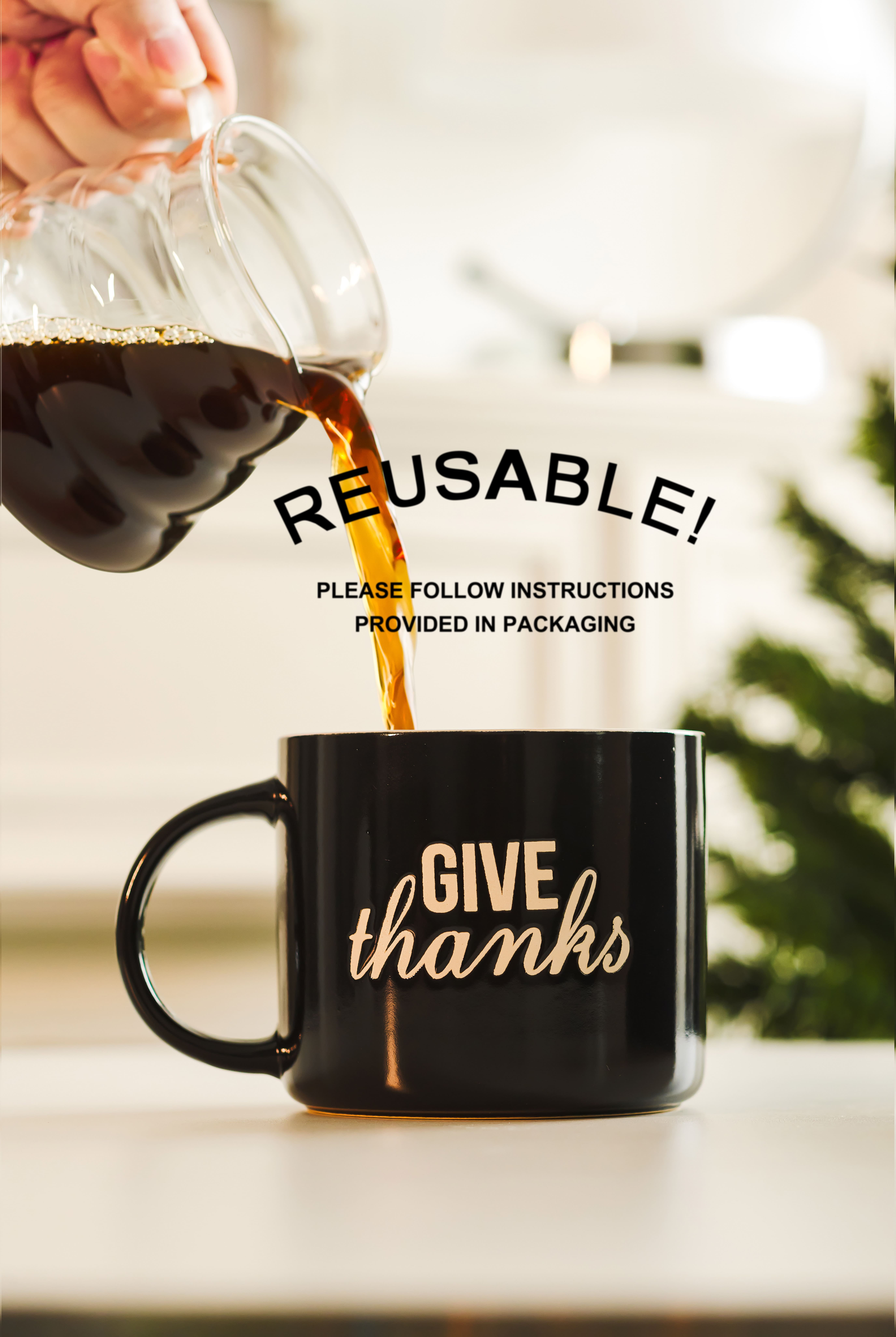 Mainstays 2-Wick 13-ounce Reusable Thanks Holiday Coffee Mug Scented Candle, Warm Apple Pie