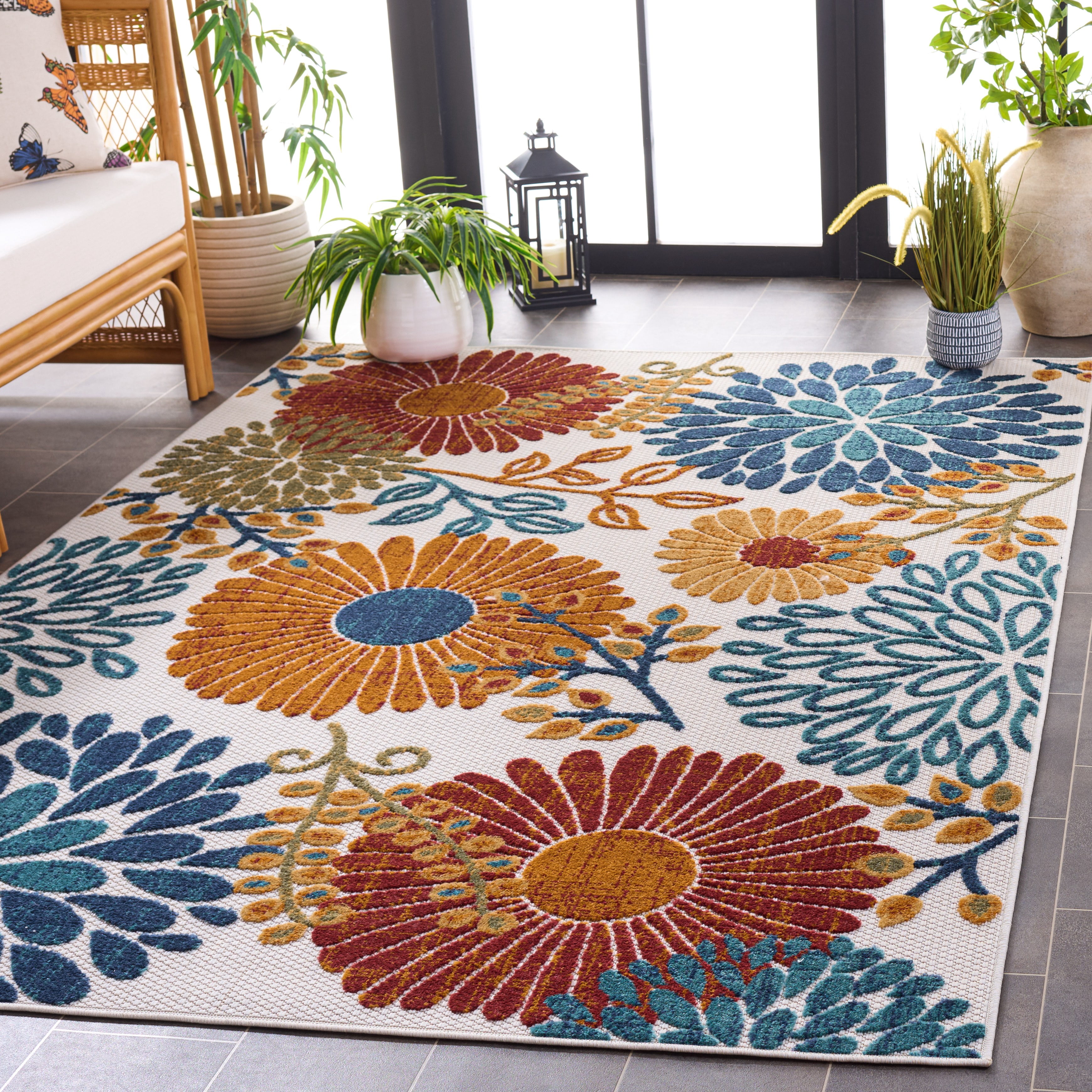 Safavieh Cabana Garnet Floral Indoor/Outdoor Area Rug, Creme/Red, 4' x 4' Square