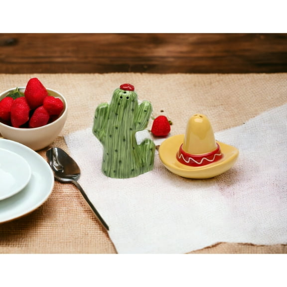 Ceramic Cactus Sombrero Salt Pepper Shakers Mom