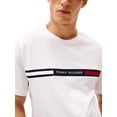 thumbnail image 2 of Camiseta Tommy Hilfiger para hombre con inserto en el pecho blanca, 2 of 5