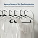 thumbnail image 4 of Ganchos de Plastico Premium SereneLife, Antideslizantes, Ahorradores de Espacio, Duraderos y Resistentes, para Camisas, Suéteres, Sudaderas, Abrigos, Pantalones y Vestidos, Negro, Pack 100, 4 of 6
