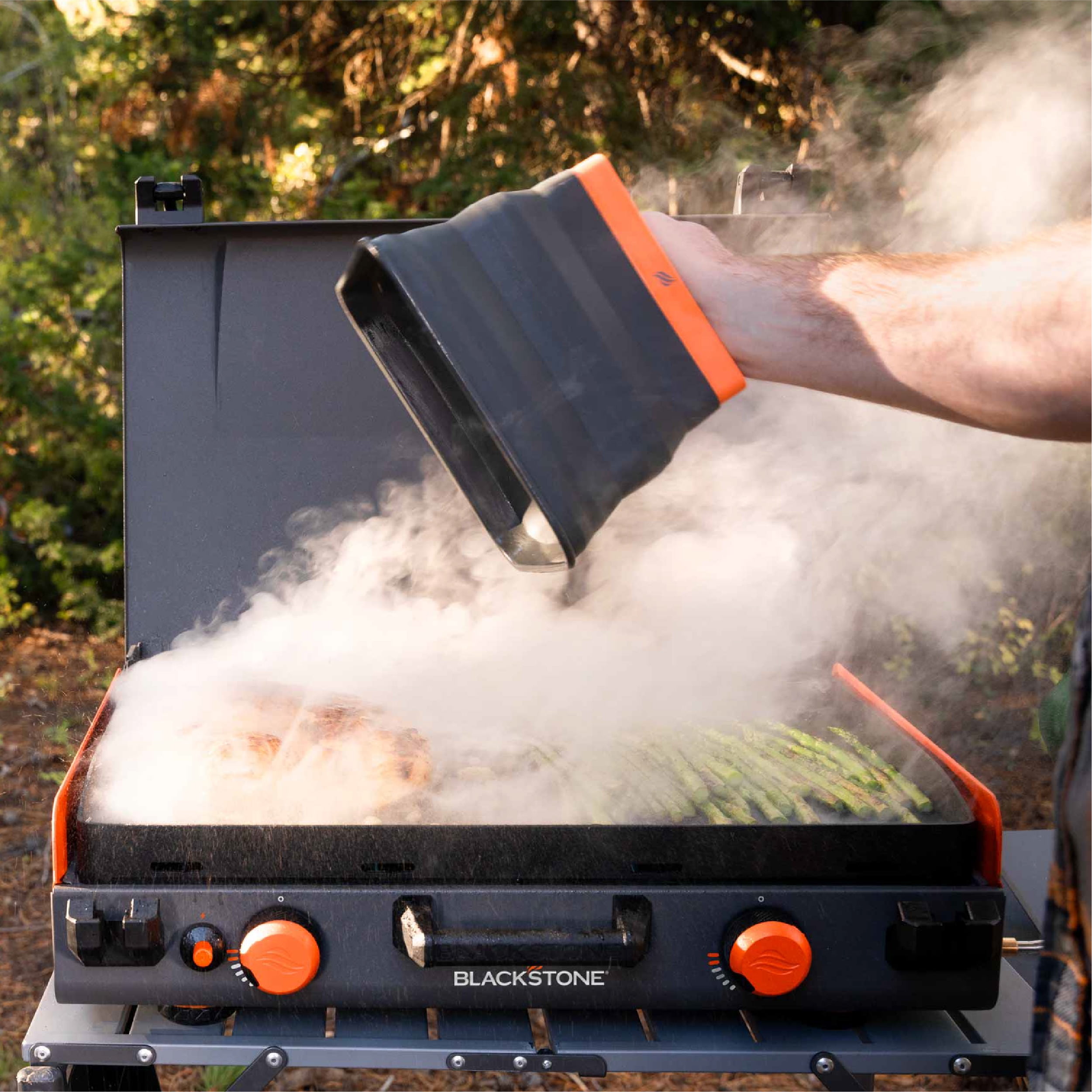 Blackstone Adventure Ready Collapsible Basting Dome with Handle