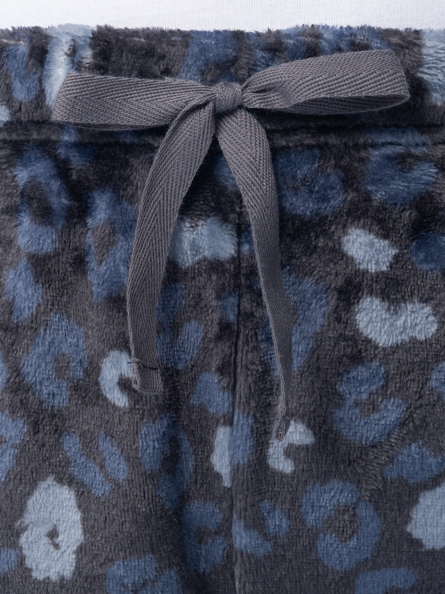 Fruit of the Loom Women's Beyond Soft Long Sleeve Top & Fleece Bottom Pajama Set, Sizes S-4X