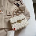 thumbnail image 4 of Bolso bandolera para mujer, moderno, acolchado, clásico, de piel sintética, 4 of 6