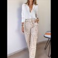 thumbnail image 4 of Conjunto de Dos Piezas para Mujer, con Estampado Geométrico, Pantalones de Cintura Alta y Camisa Sencilla. Caqui XL, 4 of 10