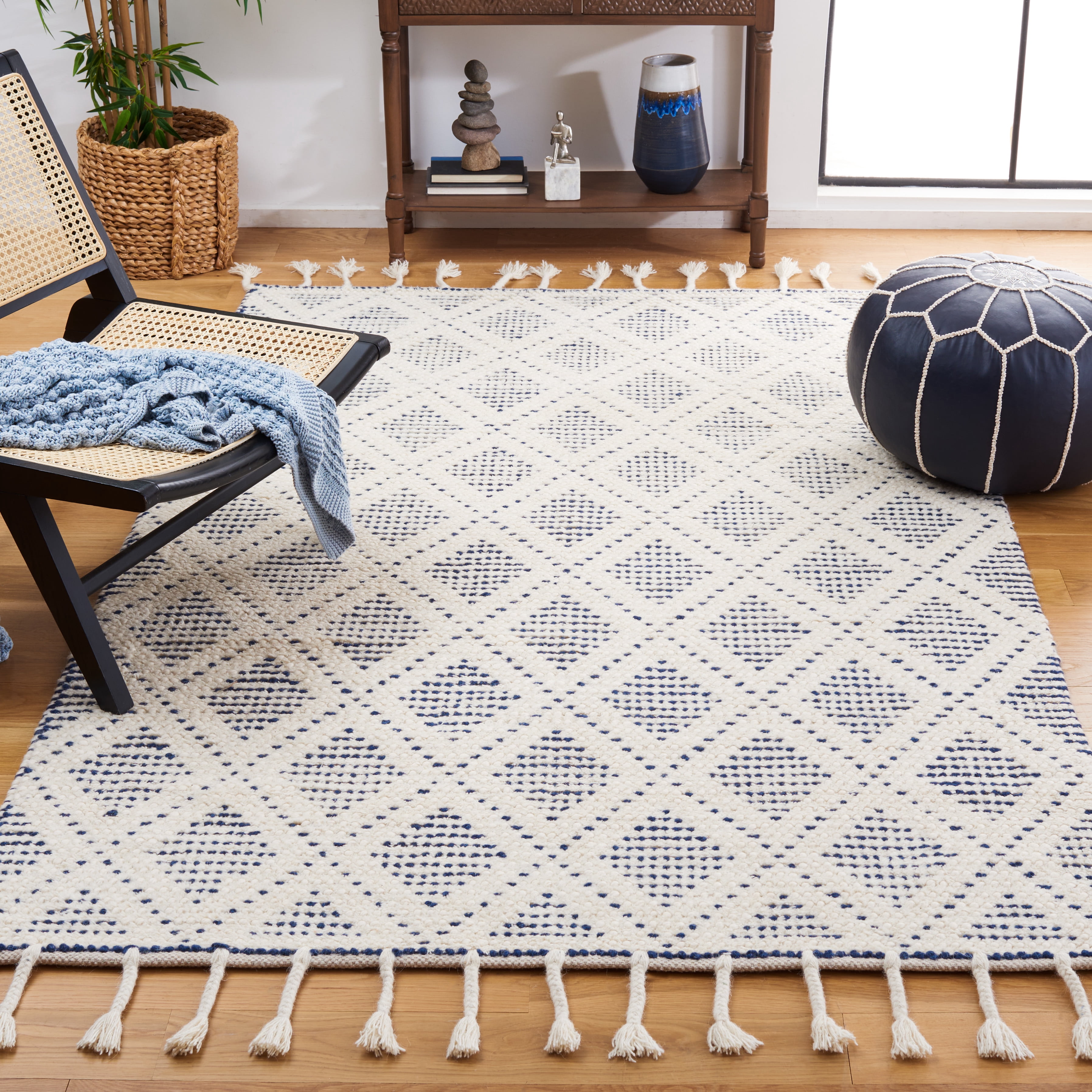 SAFAVIEH Natura Ruadhan Diamond Area Rug, Ivory/Blue, 6' x 9'